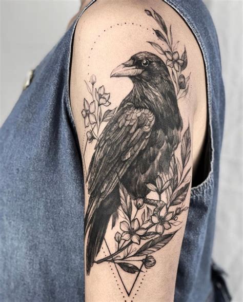 20 Stunning Raven Tattoos – Tattoo Flat